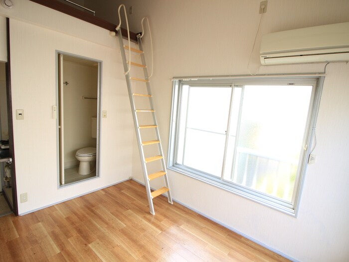 物件内観写真9　(居室)