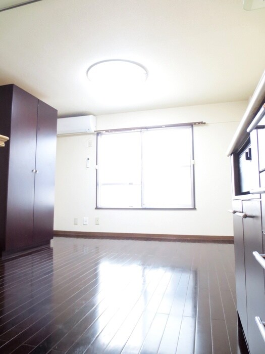 物件内観写真12　(居室)