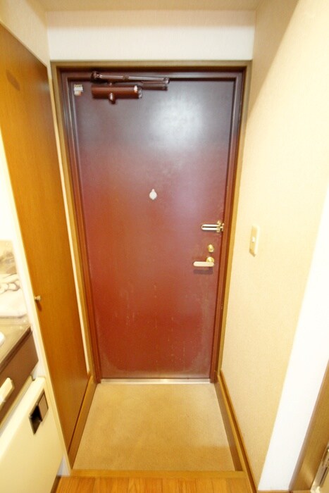 物件内観写真19　(玄関)