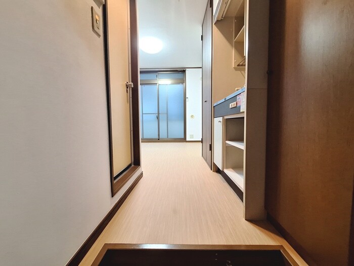 物件内観写真21　(廊下)