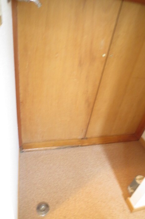 物件内観写真16　(洗濯機置場)