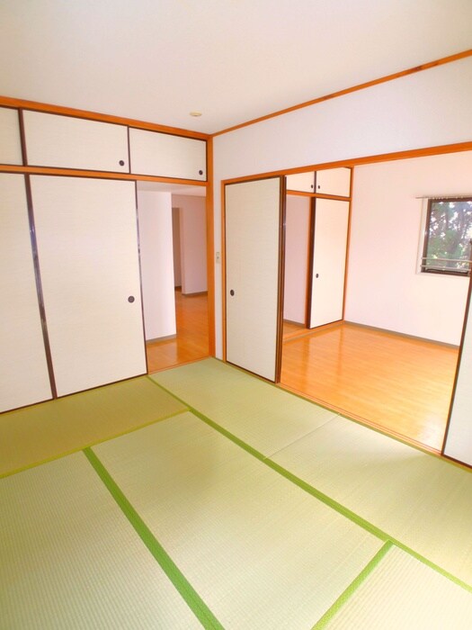 物件内観写真8　(居室)