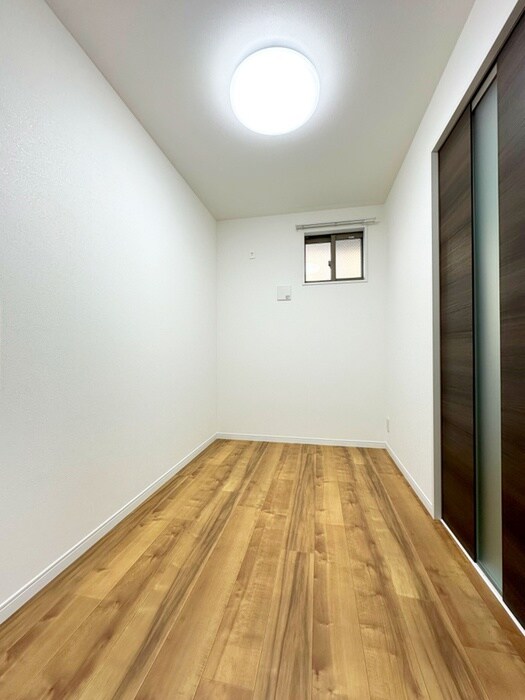 物件内観写真8　(居室)