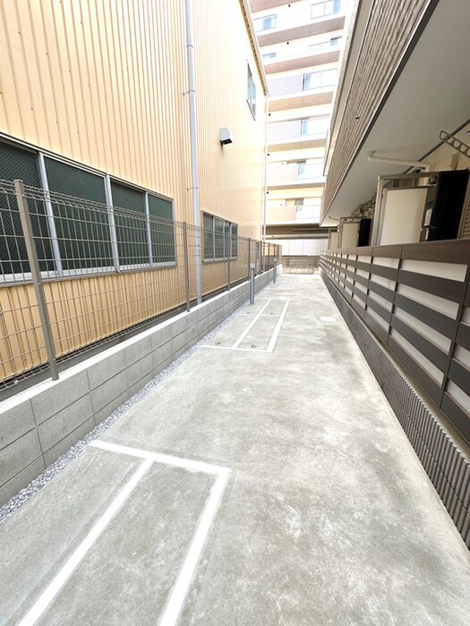 物件外観写真6　(駐輪場)