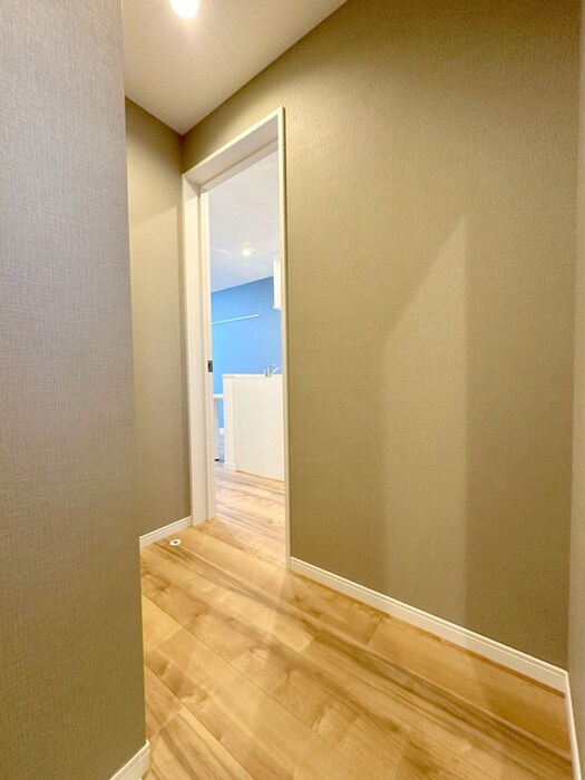 物件内観写真15　(廊下)