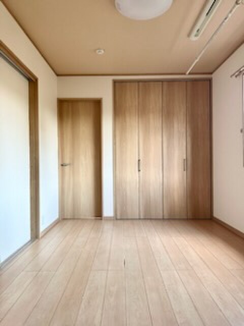 物件内観写真16　(居室)