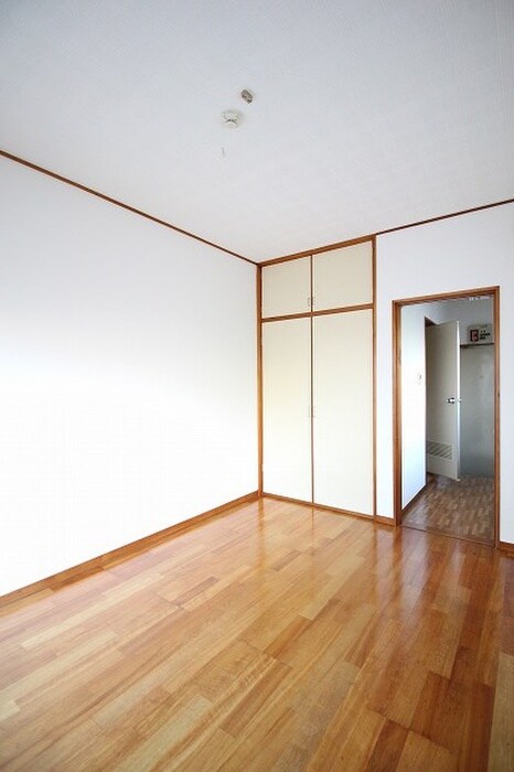 物件内観写真11　(居室)