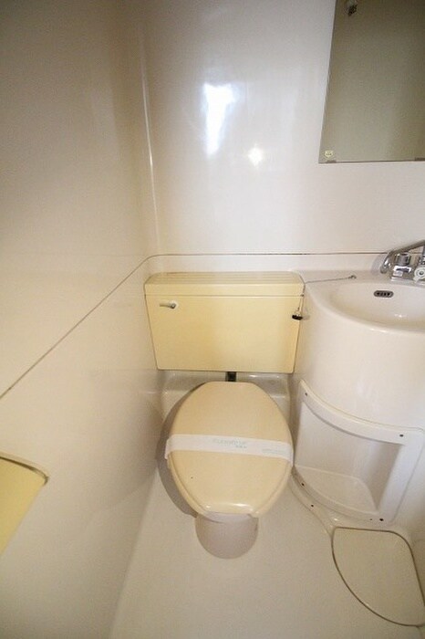 物件内観写真14　(トイレ)