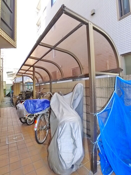 物件外観写真5　(駐輪場)