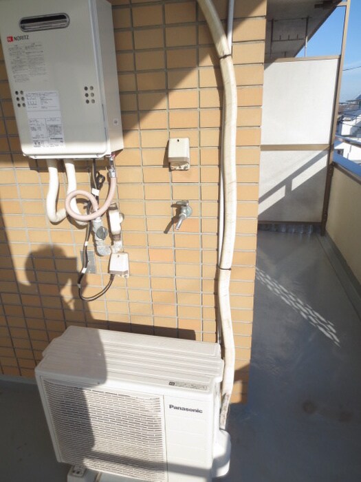 物件内観写真15　(洗濯機置場)