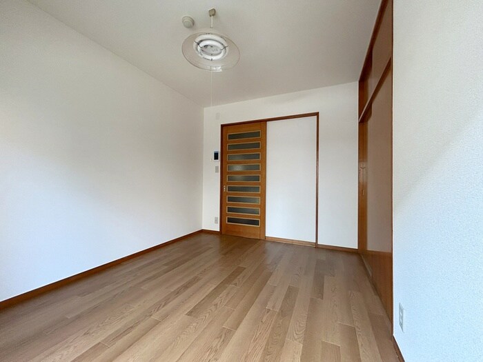 物件内観写真18　(居室)