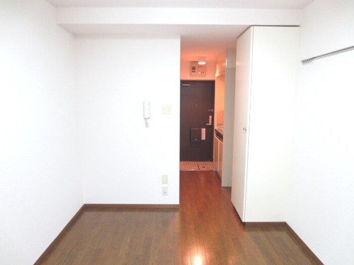 物件内観写真4　(居室)