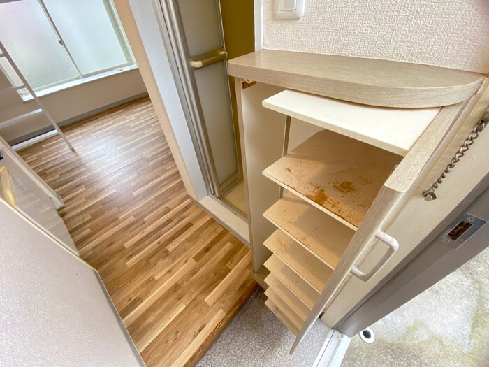 物件内観写真16　(靴箱)