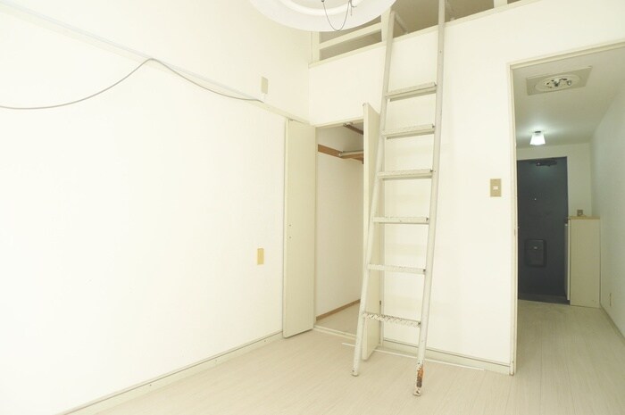 物件内観写真11　(居室)