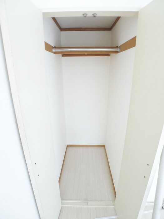 物件内観写真12　(収納)