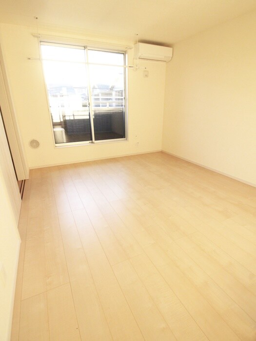 物件内観写真12　(居室)