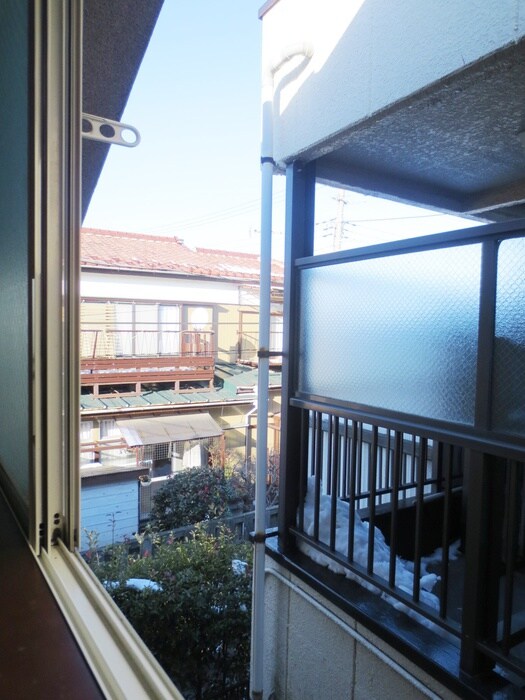 物件内観写真10　(室内からの展望)