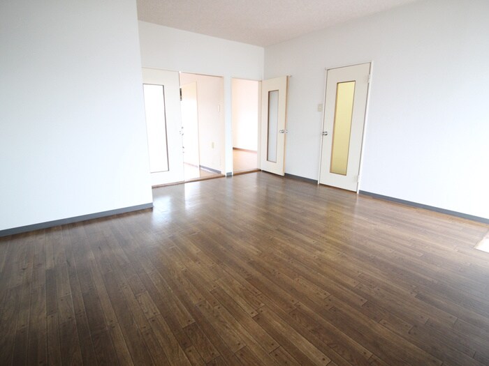 物件内観写真15　(居室)