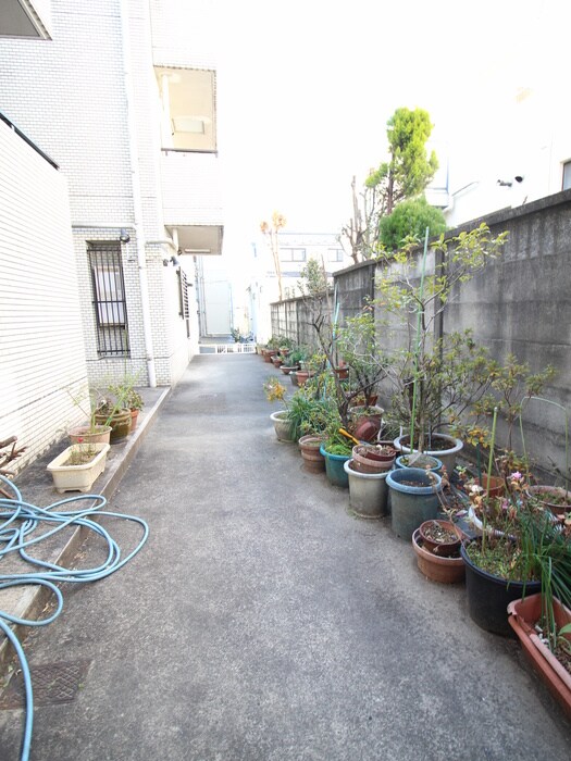 物件外観写真6　(周辺環境)