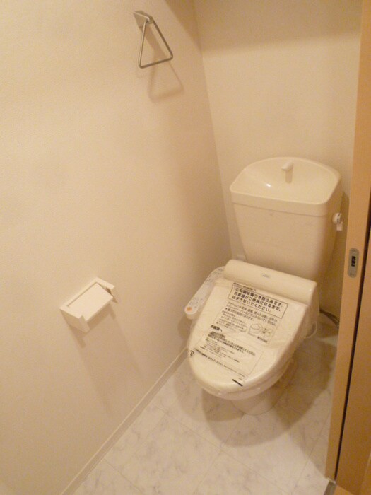 物件内観写真14　(トイレ)