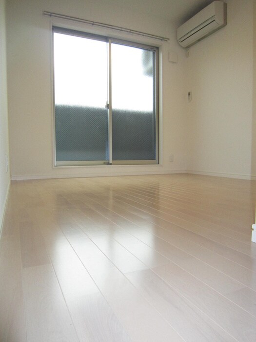 物件内観写真13　(居室)