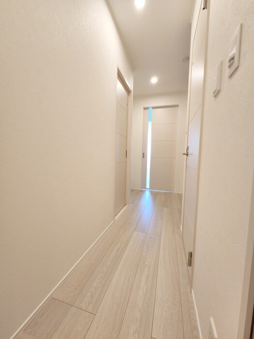 物件内観写真17　(廊下)