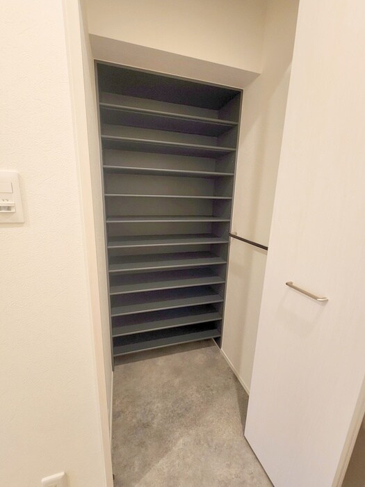 物件内観写真18　(靴箱)