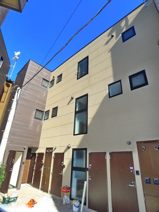 物件外観写真2　(外観写真)