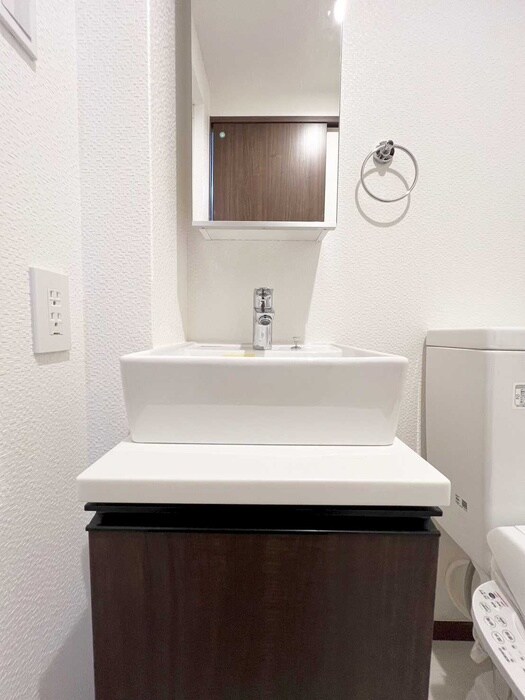 物件内観写真11　(洗面)