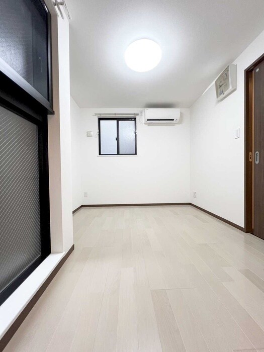 物件内観写真15　(室内からの展望)