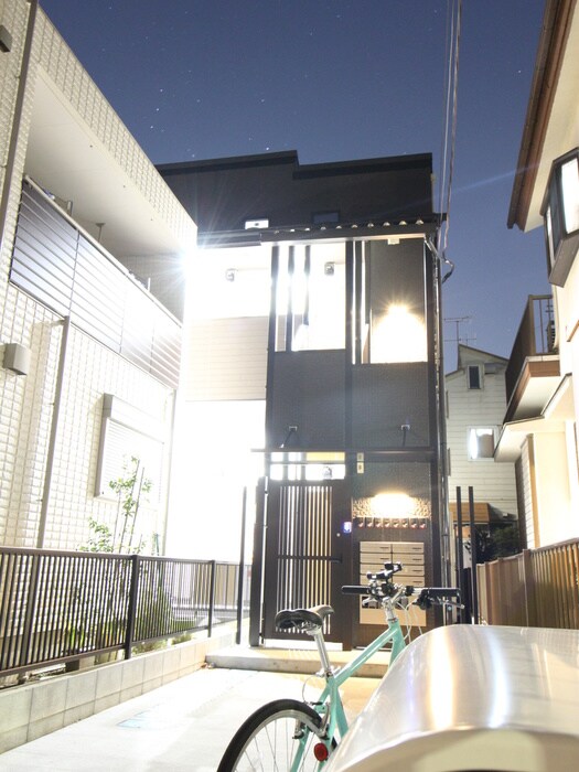 物件外観写真2　(外観写真)