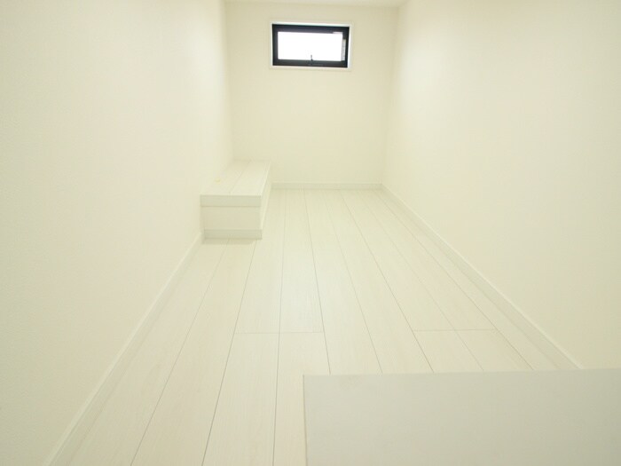 物件内観写真9　(ロフト)