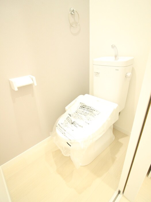 物件内観写真11　(トイレ)