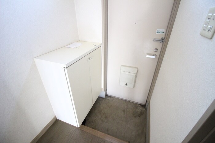 物件内観写真15　(玄関)
