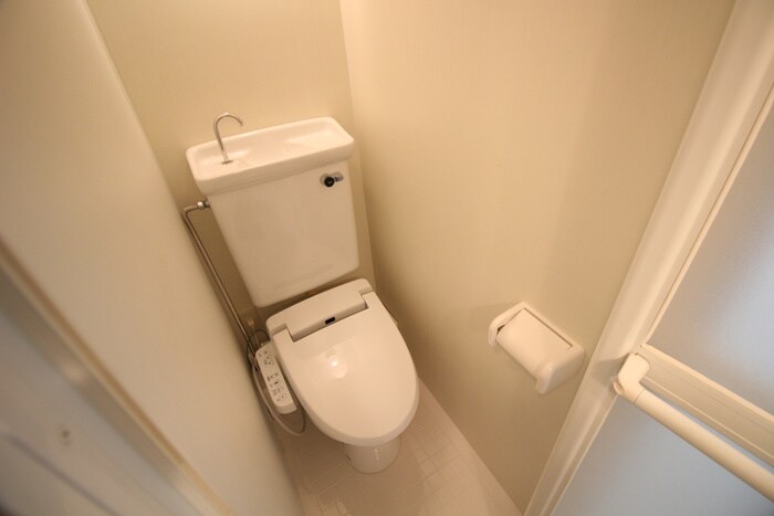 物件内観写真12　(トイレ)