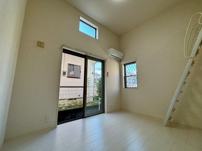 物件内観写真7　(居室)