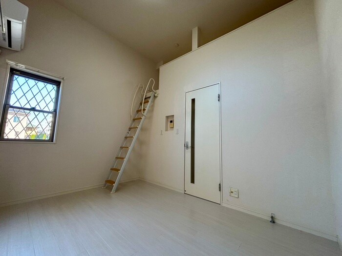 物件内観写真8　(居室)