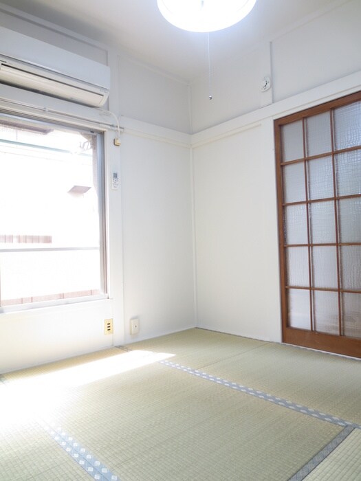 物件内観写真8　(居室)