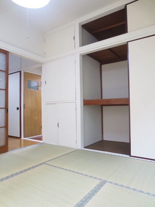 物件内観写真9　(居室)