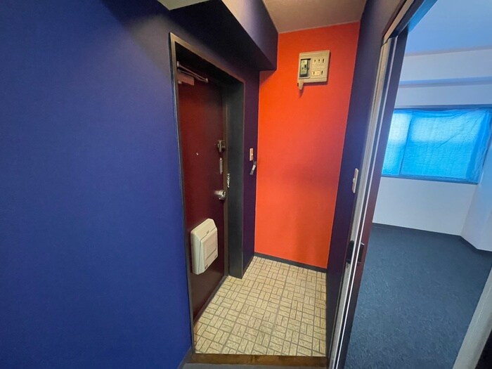 物件内観写真13　(玄関)