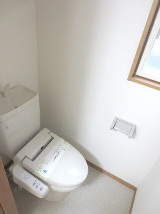 物件内観写真12　(トイレ)