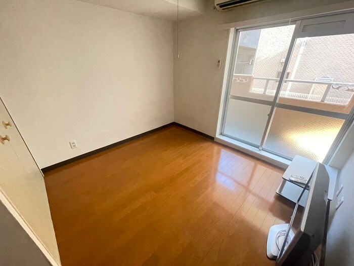 物件内観写真15　(居室)