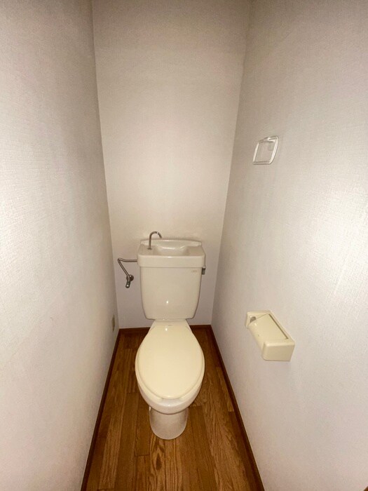 物件内観写真15　(トイレ)