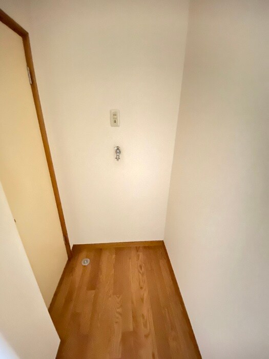 物件内観写真19　(洗濯機置場)