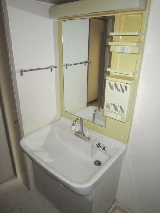 物件内観写真8　(洗面)