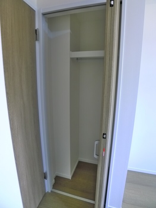 物件内観写真12　(収納)