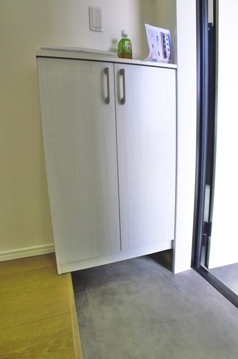 物件内観写真16　(玄関)