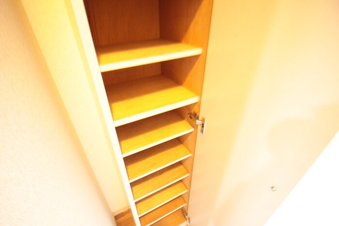 物件内観写真16　(靴箱)