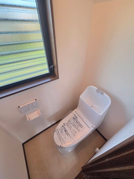 磯部貸家のトイレ