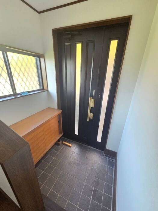 磯部貸家の玄関